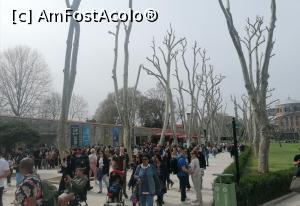 [P09] Foarte mulți turiști. La Topkapi » foto by M'Liviu
 - 
<span class="allrVoted glyphicon glyphicon-heart hidden" id="av1292576"></span>
<a class="m-l-10 hidden" id="sv1292576" onclick="voting_Foto_DelVot(,1292576,27427)" role="button">șterge vot <span class="glyphicon glyphicon-remove"></span></a>
<a id="v91292576" class=" c-red"  onclick="voting_Foto_SetVot(1292576)" role="button"><span class="glyphicon glyphicon-heart-empty"></span> <b>LIKE</b> = Votează poza</a> <img class="hidden"  id="f1292576W9" src="/imagini/loader.gif" border="0" /><span class="AjErrMes hidden" id="e1292576ErM"></span>