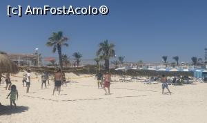 [P04] Dacă totuși ti-e frică de parasailing joci un volei » foto by AZE
 - 
<span class="allrVoted glyphicon glyphicon-heart hidden" id="av1379838"></span>
<a class="m-l-10 hidden" id="sv1379838" onclick="voting_Foto_DelVot(,1379838,27433)" role="button">șterge vot <span class="glyphicon glyphicon-remove"></span></a>
<a id="v91379838" class=" c-red"  onclick="voting_Foto_SetVot(1379838)" role="button"><span class="glyphicon glyphicon-heart-empty"></span> <b>LIKE</b> = Votează poza</a> <img class="hidden"  id="f1379838W9" src="/imagini/loader.gif" border="0" /><span class="AjErrMes hidden" id="e1379838ErM"></span>