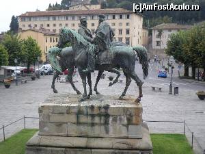 [P01] Statuia in bronz reprezentand pe Regele Vittorio Emanuelle II si Garibaldi, amplasata in piateta centrala a orasului » foto by amero
 - 
<span class="allrVoted glyphicon glyphicon-heart hidden" id="av683083"></span>
<a class="m-l-10 hidden" id="sv683083" onclick="voting_Foto_DelVot(,683083,27453)" role="button">șterge vot <span class="glyphicon glyphicon-remove"></span></a>
<a id="v9683083" class=" c-red"  onclick="voting_Foto_SetVot(683083)" role="button"><span class="glyphicon glyphicon-heart-empty"></span> <b>LIKE</b> = Votează poza</a> <img class="hidden"  id="f683083W9" src="/imagini/loader.gif" border="0" /><span class="AjErrMes hidden" id="e683083ErM"></span>