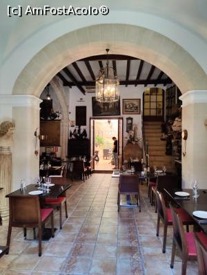 [P06] Restaurant Celler Ca'n Costa; interior » foto by crismis
 - 
<span class="allrVoted glyphicon glyphicon-heart hidden" id="av1382759"></span>
<a class="m-l-10 hidden" id="sv1382759" onclick="voting_Foto_DelVot(,1382759,27457)" role="button">șterge vot <span class="glyphicon glyphicon-remove"></span></a>
<a id="v91382759" class=" c-red"  onclick="voting_Foto_SetVot(1382759)" role="button"><span class="glyphicon glyphicon-heart-empty"></span> <b>LIKE</b> = Votează poza</a> <img class="hidden"  id="f1382759W9" src="/imagini/loader.gif" border="0" /><span class="AjErrMes hidden" id="e1382759ErM"></span>
