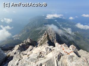 [P17] Vedere din vârf către penonsula Athos » foto by ultrasro
 - 
<span class="allrVoted glyphicon glyphicon-heart hidden" id="av1296231"></span>
<a class="m-l-10 hidden" id="sv1296231" onclick="voting_Foto_DelVot(,1296231,27458)" role="button">șterge vot <span class="glyphicon glyphicon-remove"></span></a>
<a id="v91296231" class=" c-red"  onclick="voting_Foto_SetVot(1296231)" role="button"><span class="glyphicon glyphicon-heart-empty"></span> <b>LIKE</b> = Votează poza</a> <img class="hidden"  id="f1296231W9" src="/imagini/loader.gif" border="0" /><span class="AjErrMes hidden" id="e1296231ErM"></span>