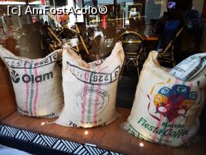 [P41] Cafe Regina - Las Palmas » foto by crismis
 - 
<span class="allrVoted glyphicon glyphicon-heart hidden" id="av1296626"></span>
<a class="m-l-10 hidden" id="sv1296626" onclick="voting_Foto_DelVot(,1296626,27460)" role="button">șterge vot <span class="glyphicon glyphicon-remove"></span></a>
<a id="v91296626" class=" c-red"  onclick="voting_Foto_SetVot(1296626)" role="button"><span class="glyphicon glyphicon-heart-empty"></span> <b>LIKE</b> = Votează poza</a> <img class="hidden"  id="f1296626W9" src="/imagini/loader.gif" border="0" /><span class="AjErrMes hidden" id="e1296626ErM"></span>