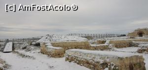 [P28] Prin Cetatea Capidava, recent restaurată. » foto by Aurici
 - 
<span class="allrVoted glyphicon glyphicon-heart hidden" id="av1298140"></span>
<a class="m-l-10 hidden" id="sv1298140" onclick="voting_Foto_DelVot(,1298140,27477)" role="button">șterge vot <span class="glyphicon glyphicon-remove"></span></a>
<a id="v91298140" class=" c-red"  onclick="voting_Foto_SetVot(1298140)" role="button"><span class="glyphicon glyphicon-heart-empty"></span> <b>LIKE</b> = Votează poza</a> <img class="hidden"  id="f1298140W9" src="/imagini/loader.gif" border="0" /><span class="AjErrMes hidden" id="e1298140ErM"></span>