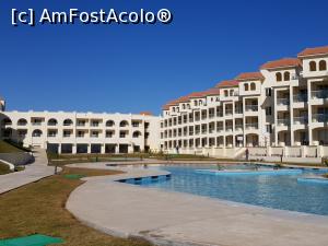[P03] Xanadu Makadi Bay - o parte din clădirea principală » foto by nicole33
 - 
<span class="allrVoted glyphicon glyphicon-heart hidden" id="av1350391"></span>
<a class="m-l-10 hidden" id="sv1350391" onclick="voting_Foto_DelVot(,1350391,27491)" role="button">șterge vot <span class="glyphicon glyphicon-remove"></span></a>
<a id="v91350391" class=" c-red"  onclick="voting_Foto_SetVot(1350391)" role="button"><span class="glyphicon glyphicon-heart-empty"></span> <b>LIKE</b> = Votează poza</a> <img class="hidden"  id="f1350391W9" src="/imagini/loader.gif" border="0" /><span class="AjErrMes hidden" id="e1350391ErM"></span>