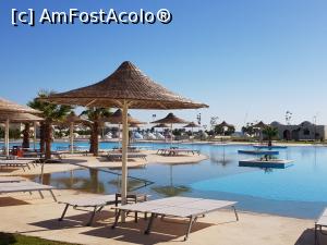 [P05] Xanadu Makadi Bay - main pool » foto by nicole33
 - 
<span class="allrVoted glyphicon glyphicon-heart hidden" id="av1350393"></span>
<a class="m-l-10 hidden" id="sv1350393" onclick="voting_Foto_DelVot(,1350393,27491)" role="button">șterge vot <span class="glyphicon glyphicon-remove"></span></a>
<a id="v91350393" class=" c-red"  onclick="voting_Foto_SetVot(1350393)" role="button"><span class="glyphicon glyphicon-heart-empty"></span> <b>LIKE</b> = Votează poza</a> <img class="hidden"  id="f1350393W9" src="/imagini/loader.gif" border="0" /><span class="AjErrMes hidden" id="e1350393ErM"></span>
