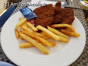 [P69] Xanadu Makadi Bay - şniţele de vită la Agora Snack » foto by nicole33
 - 
<span class="allrVoted glyphicon glyphicon-heart hidden" id="av1350457"></span>
<a class="m-l-10 hidden" id="sv1350457" onclick="voting_Foto_DelVot(,1350457,27491)" role="button">șterge vot <span class="glyphicon glyphicon-remove"></span></a>
<a id="v91350457" class=" c-red"  onclick="voting_Foto_SetVot(1350457)" role="button"><span class="glyphicon glyphicon-heart-empty"></span> <b>LIKE</b> = Votează poza</a> <img class="hidden"  id="f1350457W9" src="/imagini/loader.gif" border="0" /><span class="AjErrMes hidden" id="e1350457ErM"></span>