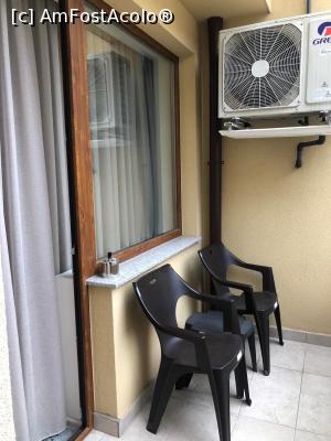 [P15] Un balcon deschis, si din nefricire si neacoperit, asa ca daca ploua nu se poate sta in balcon » foto by mishu
 - 
<span class="allrVoted glyphicon glyphicon-heart hidden" id="av1303410"></span>
<a class="m-l-10 hidden" id="sv1303410" onclick="voting_Foto_DelVot(,1303410,27520)" role="button">șterge vot <span class="glyphicon glyphicon-remove"></span></a>
<a id="v91303410" class=" c-red"  onclick="voting_Foto_SetVot(1303410)" role="button"><span class="glyphicon glyphicon-heart-empty"></span> <b>LIKE</b> = Votează poza</a> <img class="hidden"  id="f1303410W9" src="/imagini/loader.gif" border="0" /><span class="AjErrMes hidden" id="e1303410ErM"></span>