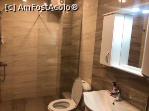 [P17] Baia 1 si cabina de dus » foto by mishu
 - 
<span class="allrVoted glyphicon glyphicon-heart hidden" id="av1303412"></span>
<a class="m-l-10 hidden" id="sv1303412" onclick="voting_Foto_DelVot(,1303412,27520)" role="button">șterge vot <span class="glyphicon glyphicon-remove"></span></a>
<a id="v91303412" class=" c-red"  onclick="voting_Foto_SetVot(1303412)" role="button"><span class="glyphicon glyphicon-heart-empty"></span> <b>LIKE</b> = Votează poza</a> <img class="hidden"  id="f1303412W9" src="/imagini/loader.gif" border="0" /><span class="AjErrMes hidden" id="e1303412ErM"></span>