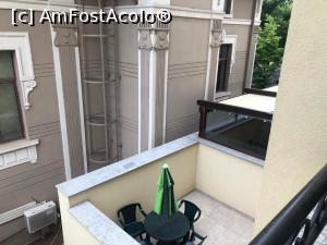 [P30] Vedere din balcon spre etajul 1 » foto by mishu
 - 
<span class="allrVoted glyphicon glyphicon-heart hidden" id="av1303425"></span>
<a class="m-l-10 hidden" id="sv1303425" onclick="voting_Foto_DelVot(,1303425,27520)" role="button">șterge vot <span class="glyphicon glyphicon-remove"></span></a>
<a id="v91303425" class=" c-red"  onclick="voting_Foto_SetVot(1303425)" role="button"><span class="glyphicon glyphicon-heart-empty"></span> <b>LIKE</b> = Votează poza</a> <img class="hidden"  id="f1303425W9" src="/imagini/loader.gif" border="0" /><span class="AjErrMes hidden" id="e1303425ErM"></span>