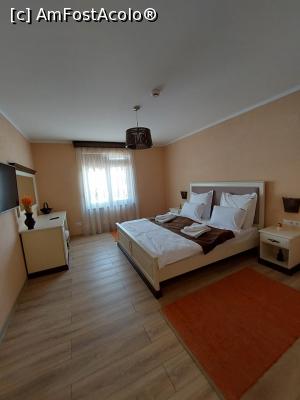 [P04] Camera dubla » foto by ancutza26
 - 
<span class="allrVoted glyphicon glyphicon-heart hidden" id="av1305112"></span>
<a class="m-l-10 hidden" id="sv1305112" onclick="voting_Foto_DelVot(,1305112,27527)" role="button">șterge vot <span class="glyphicon glyphicon-remove"></span></a>
<a id="v91305112" class=" c-red"  onclick="voting_Foto_SetVot(1305112)" role="button"><span class="glyphicon glyphicon-heart-empty"></span> <b>LIKE</b> = Votează poza</a> <img class="hidden"  id="f1305112W9" src="/imagini/loader.gif" border="0" /><span class="AjErrMes hidden" id="e1305112ErM"></span>