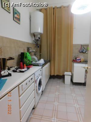 [P22] Bucătărie ‘O Sarracino B&B » foto by irinad
 - 
<span class="allrVoted glyphicon glyphicon-heart hidden" id="av1305289"></span>
<a class="m-l-10 hidden" id="sv1305289" onclick="voting_Foto_DelVot(,1305289,27529)" role="button">șterge vot <span class="glyphicon glyphicon-remove"></span></a>
<a id="v91305289" class=" c-red"  onclick="voting_Foto_SetVot(1305289)" role="button"><span class="glyphicon glyphicon-heart-empty"></span> <b>LIKE</b> = Votează poza</a> <img class="hidden"  id="f1305289W9" src="/imagini/loader.gif" border="0" /><span class="AjErrMes hidden" id="e1305289ErM"></span>