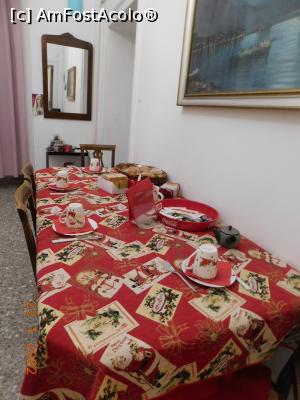 [P26] Locul de luat masa la ‘O Sarracino B&B » foto by irinad
 - 
<span class="allrVoted glyphicon glyphicon-heart hidden" id="av1305293"></span>
<a class="m-l-10 hidden" id="sv1305293" onclick="voting_Foto_DelVot(,1305293,27529)" role="button">șterge vot <span class="glyphicon glyphicon-remove"></span></a>
<a id="v91305293" class=" c-red"  onclick="voting_Foto_SetVot(1305293)" role="button"><span class="glyphicon glyphicon-heart-empty"></span> <b>LIKE</b> = Votează poza</a> <img class="hidden"  id="f1305293W9" src="/imagini/loader.gif" border="0" /><span class="AjErrMes hidden" id="e1305293ErM"></span>