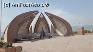 [P09] monumentul Pakistanului » foto by robert
 - 
<span class="allrVoted glyphicon glyphicon-heart hidden" id="av1310024"></span>
<a class="m-l-10 hidden" id="sv1310024" onclick="voting_Foto_DelVot(,1310024,27573)" role="button">șterge vot <span class="glyphicon glyphicon-remove"></span></a>
<a id="v91310024" class=" c-red"  onclick="voting_Foto_SetVot(1310024)" role="button"><span class="glyphicon glyphicon-heart-empty"></span> <b>LIKE</b> = Votează poza</a> <img class="hidden"  id="f1310024W9" src="/imagini/loader.gif" border="0" /><span class="AjErrMes hidden" id="e1310024ErM"></span>