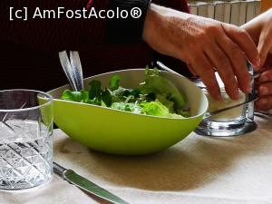 [P12] Trattoria Gagin, salată verde » foto by crismis
 - 
<span class="allrVoted glyphicon glyphicon-heart hidden" id="av1310121"></span>
<a class="m-l-10 hidden" id="sv1310121" onclick="voting_Foto_DelVot(,1310121,27574)" role="button">șterge vot <span class="glyphicon glyphicon-remove"></span></a>
<a id="v91310121" class=" c-red"  onclick="voting_Foto_SetVot(1310121)" role="button"><span class="glyphicon glyphicon-heart-empty"></span> <b>LIKE</b> = Votează poza</a> <img class="hidden"  id="f1310121W9" src="/imagini/loader.gif" border="0" /><span class="AjErrMes hidden" id="e1310121ErM"></span>