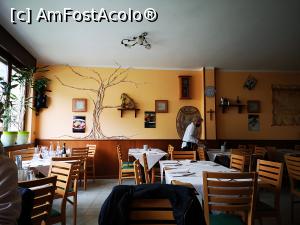 [P13] Trattoria Gagin, interior » foto by crismis
 - 
<span class="allrVoted glyphicon glyphicon-heart hidden" id="av1310122"></span>
<a class="m-l-10 hidden" id="sv1310122" onclick="voting_Foto_DelVot(,1310122,27574)" role="button">șterge vot <span class="glyphicon glyphicon-remove"></span></a>
<a id="v91310122" class=" c-red"  onclick="voting_Foto_SetVot(1310122)" role="button"><span class="glyphicon glyphicon-heart-empty"></span> <b>LIKE</b> = Votează poza</a> <img class="hidden"  id="f1310122W9" src="/imagini/loader.gif" border="0" /><span class="AjErrMes hidden" id="e1310122ErM"></span>
