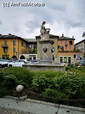 [P03] Piazza Cavour, Tirano » foto by crismis
 - 
<span class="allrVoted glyphicon glyphicon-heart hidden" id="av1310112"></span>
<a class="m-l-10 hidden" id="sv1310112" onclick="voting_Foto_DelVot(,1310112,27574)" role="button">șterge vot <span class="glyphicon glyphicon-remove"></span></a>
<a id="v91310112" class=" c-red"  onclick="voting_Foto_SetVot(1310112)" role="button"><span class="glyphicon glyphicon-heart-empty"></span> <b>LIKE</b> = Votează poza</a> <img class="hidden"  id="f1310112W9" src="/imagini/loader.gif" border="0" /><span class="AjErrMes hidden" id="e1310112ErM"></span>