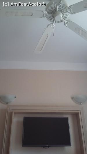 [P19] In dormitor tv-ul si ventilatorul » foto by fregata
 - 
<span class="allrVoted glyphicon glyphicon-heart hidden" id="av1310337"></span>
<a class="m-l-10 hidden" id="sv1310337" onclick="voting_Foto_DelVot(,1310337,27577)" role="button">șterge vot <span class="glyphicon glyphicon-remove"></span></a>
<a id="v91310337" class=" c-red"  onclick="voting_Foto_SetVot(1310337)" role="button"><span class="glyphicon glyphicon-heart-empty"></span> <b>LIKE</b> = Votează poza</a> <img class="hidden"  id="f1310337W9" src="/imagini/loader.gif" border="0" /><span class="AjErrMes hidden" id="e1310337ErM"></span>