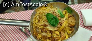 [P11] Tagliatelle porcini e salsiccia. » foto by tata123 🔱
 - 
<span class="allrVoted glyphicon glyphicon-heart hidden" id="av1527329"></span>
<a class="m-l-10 hidden" id="sv1527329" onclick="voting_Foto_DelVot(,1527329,27607)" role="button">șterge vot <span class="glyphicon glyphicon-remove"></span></a>
<a id="v91527329" class=" c-red"  onclick="voting_Foto_SetVot(1527329)" role="button"><span class="glyphicon glyphicon-heart-empty"></span> <b>LIKE</b> = Votează poza</a> <img class="hidden"  id="f1527329W9" src="/imagini/loader.gif" border="0" /><span class="AjErrMes hidden" id="e1527329ErM"></span>