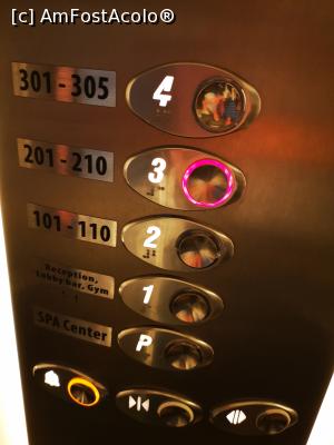 [P05] Butoanele din lift :) » foto by crismis
 - 
<span class="allrVoted glyphicon glyphicon-heart hidden" id="av1315422"></span>
<a class="m-l-10 hidden" id="sv1315422" onclick="voting_Foto_DelVot(,1315422,27622)" role="button">șterge vot <span class="glyphicon glyphicon-remove"></span></a>
<a id="v91315422" class=" c-red"  onclick="voting_Foto_SetVot(1315422)" role="button"><span class="glyphicon glyphicon-heart-empty"></span> <b>LIKE</b> = Votează poza</a> <img class="hidden"  id="f1315422W9" src="/imagini/loader.gif" border="0" /><span class="AjErrMes hidden" id="e1315422ErM"></span>