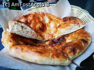 [P43] Restaurantul Chinar; pâine de casă » foto by crismis
 - 
<span class="allrVoted glyphicon glyphicon-heart hidden" id="av1317250"></span>
<a class="m-l-10 hidden" id="sv1317250" onclick="voting_Foto_DelVot(,1317250,27636)" role="button">șterge vot <span class="glyphicon glyphicon-remove"></span></a>
<a id="v91317250" class=" c-red"  onclick="voting_Foto_SetVot(1317250)" role="button"><span class="glyphicon glyphicon-heart-empty"></span> <b>LIKE</b> = Votează poza</a> <img class="hidden"  id="f1317250W9" src="/imagini/loader.gif" border="0" /><span class="AjErrMes hidden" id="e1317250ErM"></span>