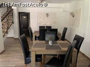 [P18] Sala de mese, la parter » foto by Astor
 - 
<span class="allrVoted glyphicon glyphicon-heart hidden" id="av1371513"></span>
<a class="m-l-10 hidden" id="sv1371513" onclick="voting_Foto_DelVot(,1371513,27689)" role="button">șterge vot <span class="glyphicon glyphicon-remove"></span></a>
<a id="v91371513" class=" c-red"  onclick="voting_Foto_SetVot(1371513)" role="button"><span class="glyphicon glyphicon-heart-empty"></span> <b>LIKE</b> = Votează poza</a> <img class="hidden"  id="f1371513W9" src="/imagini/loader.gif" border="0" /><span class="AjErrMes hidden" id="e1371513ErM"></span>
