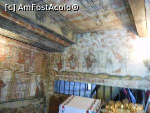 [P15] Biserica de lemn din Desești - Pictura interioară. » foto by iulianic
 - 
<span class="allrVoted glyphicon glyphicon-heart hidden" id="av1329363"></span>
<a class="m-l-10 hidden" id="sv1329363" onclick="voting_Foto_DelVot(,1329363,27733)" role="button">șterge vot <span class="glyphicon glyphicon-remove"></span></a>
<a id="v91329363" class=" c-red"  onclick="voting_Foto_SetVot(1329363)" role="button"><span class="glyphicon glyphicon-heart-empty"></span> <b>LIKE</b> = Votează poza</a> <img class="hidden"  id="f1329363W9" src="/imagini/loader.gif" border="0" /><span class="AjErrMes hidden" id="e1329363ErM"></span>