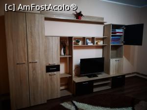 [P03] Casa Lopa; dormitor » foto by crismis
 - 
<span class="allrVoted glyphicon glyphicon-heart hidden" id="av1331022"></span>
<a class="m-l-10 hidden" id="sv1331022" onclick="voting_Foto_DelVot(,1331022,27745)" role="button">șterge vot <span class="glyphicon glyphicon-remove"></span></a>
<a id="v91331022" class=" c-red"  onclick="voting_Foto_SetVot(1331022)" role="button"><span class="glyphicon glyphicon-heart-empty"></span> <b>LIKE</b> = Votează poza</a> <img class="hidden"  id="f1331022W9" src="/imagini/loader.gif" border="0" /><span class="AjErrMes hidden" id="e1331022ErM"></span>