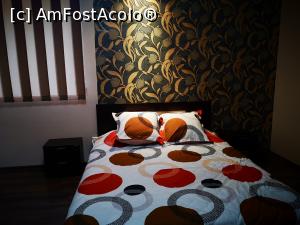 [P04] Casa Lopa; dormitor » foto by crismis
 - 
<span class="allrVoted glyphicon glyphicon-heart hidden" id="av1331023"></span>
<a class="m-l-10 hidden" id="sv1331023" onclick="voting_Foto_DelVot(,1331023,27745)" role="button">șterge vot <span class="glyphicon glyphicon-remove"></span></a>
<a id="v91331023" class=" c-red"  onclick="voting_Foto_SetVot(1331023)" role="button"><span class="glyphicon glyphicon-heart-empty"></span> <b>LIKE</b> = Votează poza</a> <img class="hidden"  id="f1331023W9" src="/imagini/loader.gif" border="0" /><span class="AjErrMes hidden" id="e1331023ErM"></span>