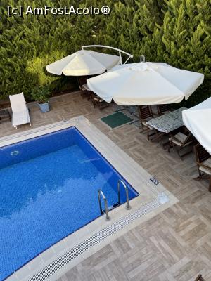 [P18] Terasa piscinei » foto by krisstinna
 - 
<span class="allrVoted glyphicon glyphicon-heart hidden" id="av1331710"></span>
<a class="m-l-10 hidden" id="sv1331710" onclick="voting_Foto_DelVot(,1331710,27749)" role="button">șterge vot <span class="glyphicon glyphicon-remove"></span></a>
<a id="v91331710" class=" c-red"  onclick="voting_Foto_SetVot(1331710)" role="button"><span class="glyphicon glyphicon-heart-empty"></span> <b>LIKE</b> = Votează poza</a> <img class="hidden"  id="f1331710W9" src="/imagini/loader.gif" border="0" /><span class="AjErrMes hidden" id="e1331710ErM"></span>