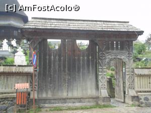 [P18] Biserica de lemn din Budești - monument UNESCO. Poarta. » foto by iulianic
 - 
<span class="allrVoted glyphicon glyphicon-heart hidden" id="av1331883"></span>
<a class="m-l-10 hidden" id="sv1331883" onclick="voting_Foto_DelVot(,1331883,27751)" role="button">șterge vot <span class="glyphicon glyphicon-remove"></span></a>
<a id="v91331883" class=" c-red"  onclick="voting_Foto_SetVot(1331883)" role="button"><span class="glyphicon glyphicon-heart-empty"></span> <b>LIKE</b> = Votează poza</a> <img class="hidden"  id="f1331883W9" src="/imagini/loader.gif" border="0" /><span class="AjErrMes hidden" id="e1331883ErM"></span>
