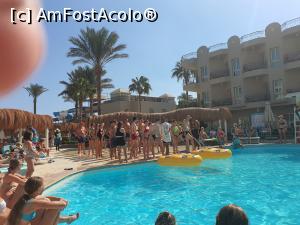 [P03] Piscina incalzita » foto by irina2015
 - 
<span class="allrVoted glyphicon glyphicon-heart hidden" id="av1335979"></span>
<a class="m-l-10 hidden" id="sv1335979" onclick="voting_Foto_DelVot(,1335979,27782)" role="button">șterge vot <span class="glyphicon glyphicon-remove"></span></a>
<a id="v91335979" class=" c-red"  onclick="voting_Foto_SetVot(1335979)" role="button"><span class="glyphicon glyphicon-heart-empty"></span> <b>LIKE</b> = Votează poza</a> <img class="hidden"  id="f1335979W9" src="/imagini/loader.gif" border="0" /><span class="AjErrMes hidden" id="e1335979ErM"></span>