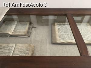 [P44] Muzeul de icoane pe sticlă,cărți vechi » foto by AZE
 - 
<span class="allrVoted glyphicon glyphicon-heart hidden" id="av1405200"></span>
<a class="m-l-10 hidden" id="sv1405200" onclick="voting_Foto_DelVot(,1405200,27800)" role="button">șterge vot <span class="glyphicon glyphicon-remove"></span></a>
<a id="v91405200" class=" c-red"  onclick="voting_Foto_SetVot(1405200)" role="button"><span class="glyphicon glyphicon-heart-empty"></span> <b>LIKE</b> = Votează poza</a> <img class="hidden"  id="f1405200W9" src="/imagini/loader.gif" border="0" /><span class="AjErrMes hidden" id="e1405200ErM"></span>