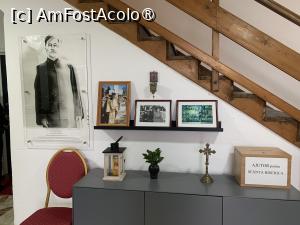 [P09] Muzeul de icoane pe sticlă,la intrare » foto by AZE
 - 
<span class="allrVoted glyphicon glyphicon-heart hidden" id="av1405165"></span>
<a class="m-l-10 hidden" id="sv1405165" onclick="voting_Foto_DelVot(,1405165,27800)" role="button">șterge vot <span class="glyphicon glyphicon-remove"></span></a>
<a id="v91405165" class=" c-red"  onclick="voting_Foto_SetVot(1405165)" role="button"><span class="glyphicon glyphicon-heart-empty"></span> <b>LIKE</b> = Votează poza</a> <img class="hidden"  id="f1405165W9" src="/imagini/loader.gif" border="0" /><span class="AjErrMes hidden" id="e1405165ErM"></span>