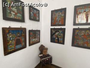 [P61] Muzeul icoanelor pe sticla - exponate » foto by mishu
 - 
<span class="allrVoted glyphicon glyphicon-heart hidden" id="av1339225"></span>
<a class="m-l-10 hidden" id="sv1339225" onclick="voting_Foto_DelVot(,1339225,27800)" role="button">șterge vot <span class="glyphicon glyphicon-remove"></span></a>
<a id="v91339225" class=" c-red"  onclick="voting_Foto_SetVot(1339225)" role="button"><span class="glyphicon glyphicon-heart-empty"></span> <b>LIKE</b> = Votează poza</a> <img class="hidden"  id="f1339225W9" src="/imagini/loader.gif" border="0" /><span class="AjErrMes hidden" id="e1339225ErM"></span>