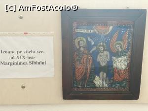 [P69] Muzeul icoanelor pe sticla - exponate » foto by mishu
 - 
<span class="allrVoted glyphicon glyphicon-heart hidden" id="av1339233"></span>
<a class="m-l-10 hidden" id="sv1339233" onclick="voting_Foto_DelVot(,1339233,27800)" role="button">șterge vot <span class="glyphicon glyphicon-remove"></span></a>
<a id="v91339233" class=" c-red"  onclick="voting_Foto_SetVot(1339233)" role="button"><span class="glyphicon glyphicon-heart-empty"></span> <b>LIKE</b> = Votează poza</a> <img class="hidden"  id="f1339233W9" src="/imagini/loader.gif" border="0" /><span class="AjErrMes hidden" id="e1339233ErM"></span>