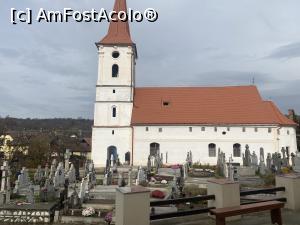 [P88] Muzeul icoanelor pe sticla - vedere catre biserica » foto by mishu
 - 
<span class="allrVoted glyphicon glyphicon-heart hidden" id="av1339252"></span>
<a class="m-l-10 hidden" id="sv1339252" onclick="voting_Foto_DelVot(,1339252,27800)" role="button">șterge vot <span class="glyphicon glyphicon-remove"></span></a>
<a id="v91339252" class=" c-red"  onclick="voting_Foto_SetVot(1339252)" role="button"><span class="glyphicon glyphicon-heart-empty"></span> <b>LIKE</b> = Votează poza</a> <img class="hidden"  id="f1339252W9" src="/imagini/loader.gif" border="0" /><span class="AjErrMes hidden" id="e1339252ErM"></span>