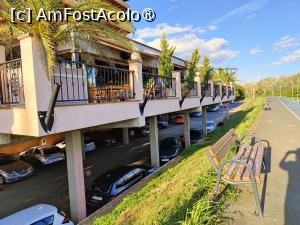 [P22] Hotel Coandi; terasa restaurantului » foto by crismis
 - 
<span class="allrVoted glyphicon glyphicon-heart hidden" id="av1502745"></span>
<a class="m-l-10 hidden" id="sv1502745" onclick="voting_Foto_DelVot(,1502745,27815)" role="button">șterge vot <span class="glyphicon glyphicon-remove"></span></a>
<a id="v91502745" class=" c-red"  onclick="voting_Foto_SetVot(1502745)" role="button"><span class="glyphicon glyphicon-heart-empty"></span> <b>LIKE</b> = Votează poza</a> <img class="hidden"  id="f1502745W9" src="/imagini/loader.gif" border="0" /><span class="AjErrMes hidden" id="e1502745ErM"></span>