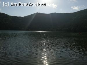[P28] Lacul Sf Ana » foto by MaraMura
 - 
<span class="allrVoted glyphicon glyphicon-heart hidden" id="av1343106"></span>
<a class="m-l-10 hidden" id="sv1343106" onclick="voting_Foto_DelVot(,1343106,27829)" role="button">șterge vot <span class="glyphicon glyphicon-remove"></span></a>
<a id="v91343106" class=" c-red"  onclick="voting_Foto_SetVot(1343106)" role="button"><span class="glyphicon glyphicon-heart-empty"></span> <b>LIKE</b> = Votează poza</a> <img class="hidden"  id="f1343106W9" src="/imagini/loader.gif" border="0" /><span class="AjErrMes hidden" id="e1343106ErM"></span>