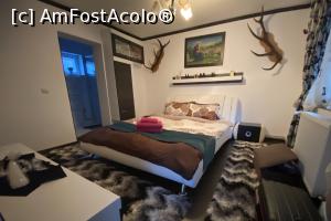 [P33] Dormitor matrimonial, cu baie proprie » foto by Coni FotoMedia
 - 
<span class="allrVoted glyphicon glyphicon-heart hidden" id="av1343727"></span>
<a class="m-l-10 hidden" id="sv1343727" onclick="voting_Foto_DelVot(,1343727,27835)" role="button">șterge vot <span class="glyphicon glyphicon-remove"></span></a>
<a id="v91343727" class=" c-red"  onclick="voting_Foto_SetVot(1343727)" role="button"><span class="glyphicon glyphicon-heart-empty"></span> <b>LIKE</b> = Votează poza</a> <img class="hidden"  id="f1343727W9" src="/imagini/loader.gif" border="0" /><span class="AjErrMes hidden" id="e1343727ErM"></span>