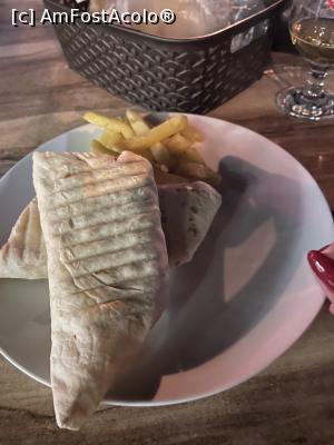 [P18] Rulouri cu legume si carne » foto by krisstinna
 - 
<span class="allrVoted glyphicon glyphicon-heart hidden" id="av1343851"></span>
<a class="m-l-10 hidden" id="sv1343851" onclick="voting_Foto_DelVot(,1343851,27838)" role="button">șterge vot <span class="glyphicon glyphicon-remove"></span></a>
<a id="v91343851" class=" c-red"  onclick="voting_Foto_SetVot(1343851)" role="button"><span class="glyphicon glyphicon-heart-empty"></span> <b>LIKE</b> = Votează poza</a> <img class="hidden"  id="f1343851W9" src="/imagini/loader.gif" border="0" /><span class="AjErrMes hidden" id="e1343851ErM"></span>