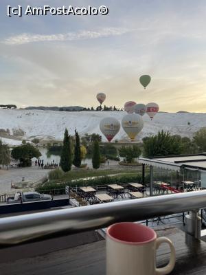 [P06] La o cafeluță pe balcon, priveliștea era de zile mari, se observă terasa cârciumioarei » foto by krisstinna
 - 
<span class="allrVoted glyphicon glyphicon-heart hidden" id="av1343839"></span>
<a class="m-l-10 hidden" id="sv1343839" onclick="voting_Foto_DelVot(,1343839,27838)" role="button">șterge vot <span class="glyphicon glyphicon-remove"></span></a>
<a id="v91343839" class=" c-red"  onclick="voting_Foto_SetVot(1343839)" role="button"><span class="glyphicon glyphicon-heart-empty"></span> <b>LIKE</b> = Votează poza</a> <img class="hidden"  id="f1343839W9" src="/imagini/loader.gif" border="0" /><span class="AjErrMes hidden" id="e1343839ErM"></span>