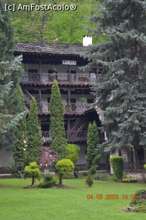 [P18] Ansamblul muzeului Vasil Levski » foto by fregata
 - 
<span class="allrVoted glyphicon glyphicon-heart hidden" id="av1363971"></span>
<a class="m-l-10 hidden" id="sv1363971" onclick="voting_Foto_DelVot(,1363971,27839)" role="button">șterge vot <span class="glyphicon glyphicon-remove"></span></a>
<a id="v91363971" class=" c-red"  onclick="voting_Foto_SetVot(1363971)" role="button"><span class="glyphicon glyphicon-heart-empty"></span> <b>LIKE</b> = Votează poza</a> <img class="hidden"  id="f1363971W9" src="/imagini/loader.gif" border="0" /><span class="AjErrMes hidden" id="e1363971ErM"></span>
