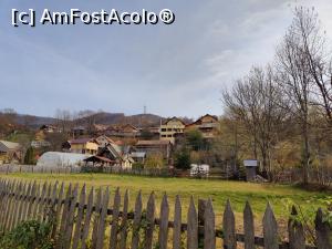 [P42] Cele 2 pensiuni surori văzute din șoseaua de jos (Calea Brașovului) » foto by crismis
 - 
<span class="allrVoted glyphicon glyphicon-heart hidden" id="av1345984"></span>
<a class="m-l-10 hidden" id="sv1345984" onclick="voting_Foto_DelVot(,1345984,27853)" role="button">șterge vot <span class="glyphicon glyphicon-remove"></span></a>
<a id="v91345984" class=" c-red"  onclick="voting_Foto_SetVot(1345984)" role="button"><span class="glyphicon glyphicon-heart-empty"></span> <b>LIKE</b> = Votează poza</a> <img class="hidden"  id="f1345984W9" src="/imagini/loader.gif" border="0" /><span class="AjErrMes hidden" id="e1345984ErM"></span>