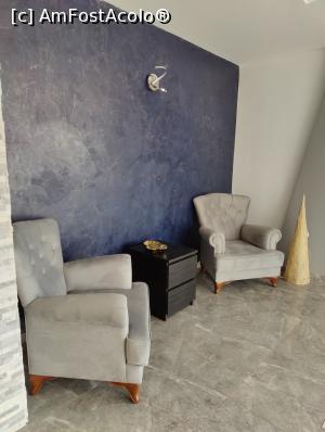 [P54] Un mic spațiu de relaxare la nivelul recepției » foto by crismis
 - 
<span class="allrVoted glyphicon glyphicon-heart hidden" id="av1345996"></span>
<a class="m-l-10 hidden" id="sv1345996" onclick="voting_Foto_DelVot(,1345996,27853)" role="button">șterge vot <span class="glyphicon glyphicon-remove"></span></a>
<a id="v91345996" class=" c-red"  onclick="voting_Foto_SetVot(1345996)" role="button"><span class="glyphicon glyphicon-heart-empty"></span> <b>LIKE</b> = Votează poza</a> <img class="hidden"  id="f1345996W9" src="/imagini/loader.gif" border="0" /><span class="AjErrMes hidden" id="e1345996ErM"></span>