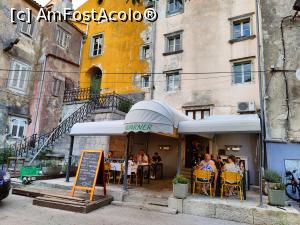 [P06] Restaurantul Kvarner și terasa mică, unde se servește micul dejun » foto by crismis
 - 
<span class="allrVoted glyphicon glyphicon-heart hidden" id="av1346664"></span>
<a class="m-l-10 hidden" id="sv1346664" onclick="voting_Foto_DelVot(,1346664,27863)" role="button">șterge vot <span class="glyphicon glyphicon-remove"></span></a>
<a id="v91346664" class=" c-red"  onclick="voting_Foto_SetVot(1346664)" role="button"><span class="glyphicon glyphicon-heart-empty"></span> <b>LIKE</b> = Votează poza</a> <img class="hidden"  id="f1346664W9" src="/imagini/loader.gif" border="0" /><span class="AjErrMes hidden" id="e1346664ErM"></span>