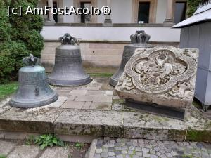 [P01] Clopotele din curtea Mănăstirii Trei Ierarhi, Iași. » foto by mihaelavoicu
 - 
<span class="allrVoted glyphicon glyphicon-heart hidden" id="av1348212"></span>
<a class="m-l-10 hidden" id="sv1348212" onclick="voting_Foto_DelVot(,1348212,27873)" role="button">șterge vot <span class="glyphicon glyphicon-remove"></span></a>
<a id="v91348212" class=" c-red"  onclick="voting_Foto_SetVot(1348212)" role="button"><span class="glyphicon glyphicon-heart-empty"></span> <b>LIKE</b> = Votează poza</a> <img class="hidden"  id="f1348212W9" src="/imagini/loader.gif" border="0" /><span class="AjErrMes hidden" id="e1348212ErM"></span>