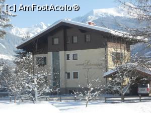 [P01]  -- <small>// FĂRĂ DESCRIERE</small> » foto by Chloe <span class="label label-default labelC_thin small">NEVOTABILĂ</span>