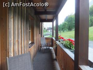 [P11] Balconul cu vedere la munte și pășune » foto by ElenaUlrich
 - 
<span class="allrVoted glyphicon glyphicon-heart hidden" id="av1350120"></span>
<a class="m-l-10 hidden" id="sv1350120" onclick="voting_Foto_DelVot(,1350120,27898)" role="button">șterge vot <span class="glyphicon glyphicon-remove"></span></a>
<a id="v91350120" class=" c-red"  onclick="voting_Foto_SetVot(1350120)" role="button"><span class="glyphicon glyphicon-heart-empty"></span> <b>LIKE</b> = Votează poza</a> <img class="hidden"  id="f1350120W9" src="/imagini/loader.gif" border="0" /><span class="AjErrMes hidden" id="e1350120ErM"></span>