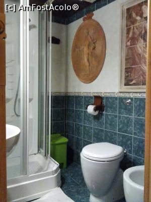 [P01] Cabina are jacuzzi » foto by Eric s mom
 - 
<span class="allrVoted glyphicon glyphicon-heart hidden" id="av1352367"></span>
<a class="m-l-10 hidden" id="sv1352367" onclick="voting_Foto_DelVot(,1352367,27923)" role="button">șterge vot <span class="glyphicon glyphicon-remove"></span></a>
<a id="v91352367" class=" c-red"  onclick="voting_Foto_SetVot(1352367)" role="button"><span class="glyphicon glyphicon-heart-empty"></span> <b>LIKE</b> = Votează poza</a> <img class="hidden"  id="f1352367W9" src="/imagini/loader.gif" border="0" /><span class="AjErrMes hidden" id="e1352367ErM"></span>