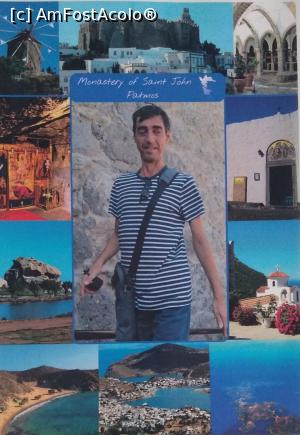 [P50] Un colaj de fotografii (in care apare subsemnatul, la mijloc) realizat de un fotograf la baza zidurilor Sfantei Manastiri. » foto by ovidiuyepi
 - 
<span class="allrVoted glyphicon glyphicon-heart hidden" id="av1219541"></span>
<a class="m-l-10 hidden" id="sv1219541" onclick="voting_Foto_DelVot(,1219541,27937)" role="button">șterge vot <span class="glyphicon glyphicon-remove"></span></a>
<a id="v91219541" class=" c-red"  onclick="voting_Foto_SetVot(1219541)" role="button"><span class="glyphicon glyphicon-heart-empty"></span> <b>LIKE</b> = Votează poza</a> <img class="hidden"  id="f1219541W9" src="/imagini/loader.gif" border="0" /><span class="AjErrMes hidden" id="e1219541ErM"></span>